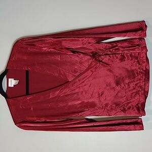 Chicos Satin Wrap Top Red Luxury Holiday Silky Size Medium Dark‎ Romantic